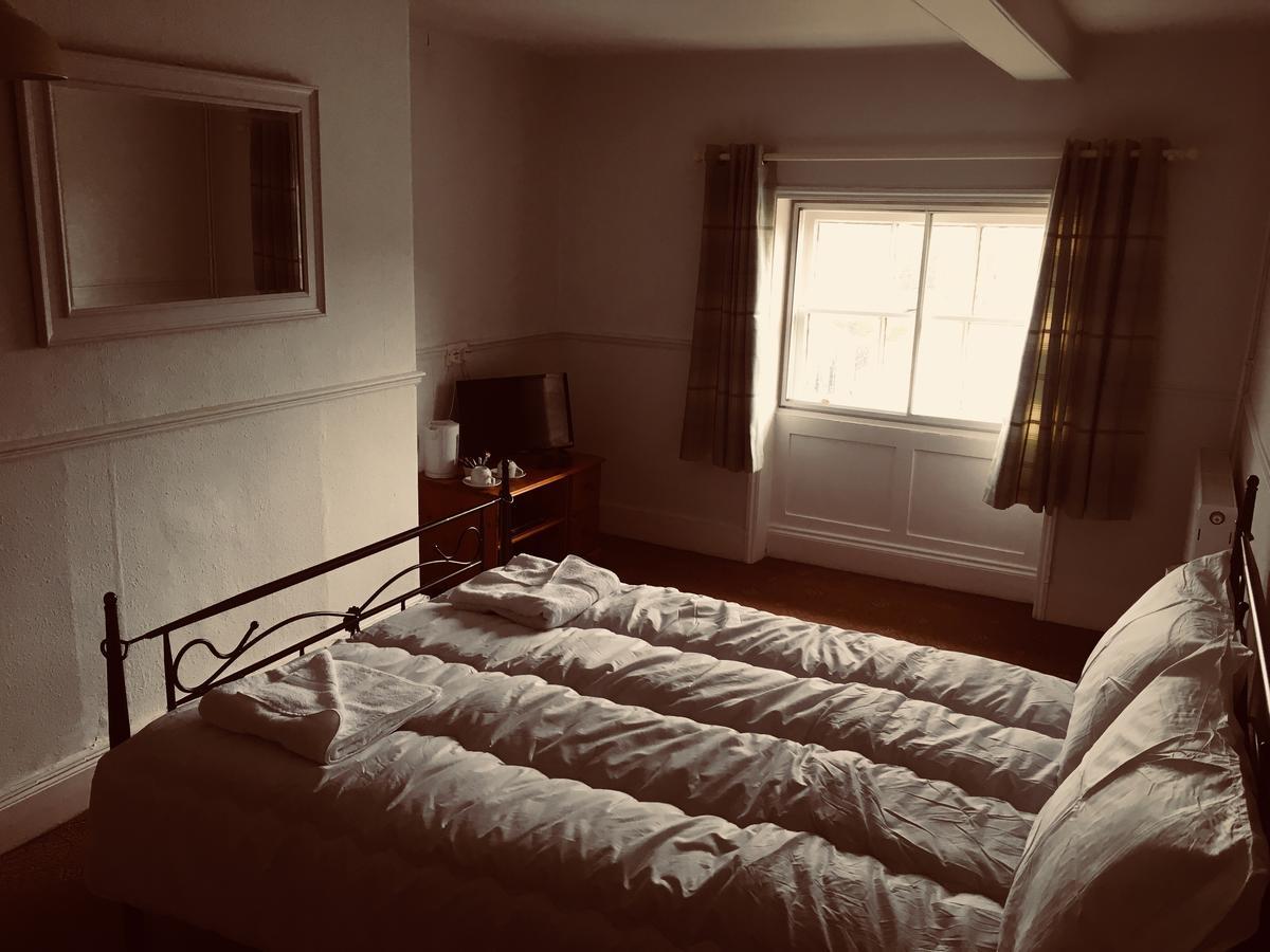 The Cross Keys Hotel Llanymynech Ngoại thất bức ảnh