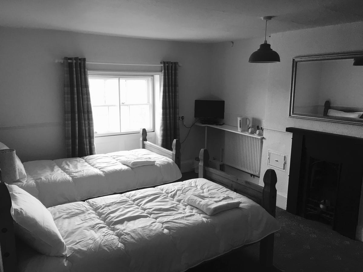 The Cross Keys Hotel Llanymynech Ngoại thất bức ảnh
